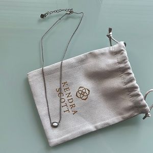 Kendra Scott necklace